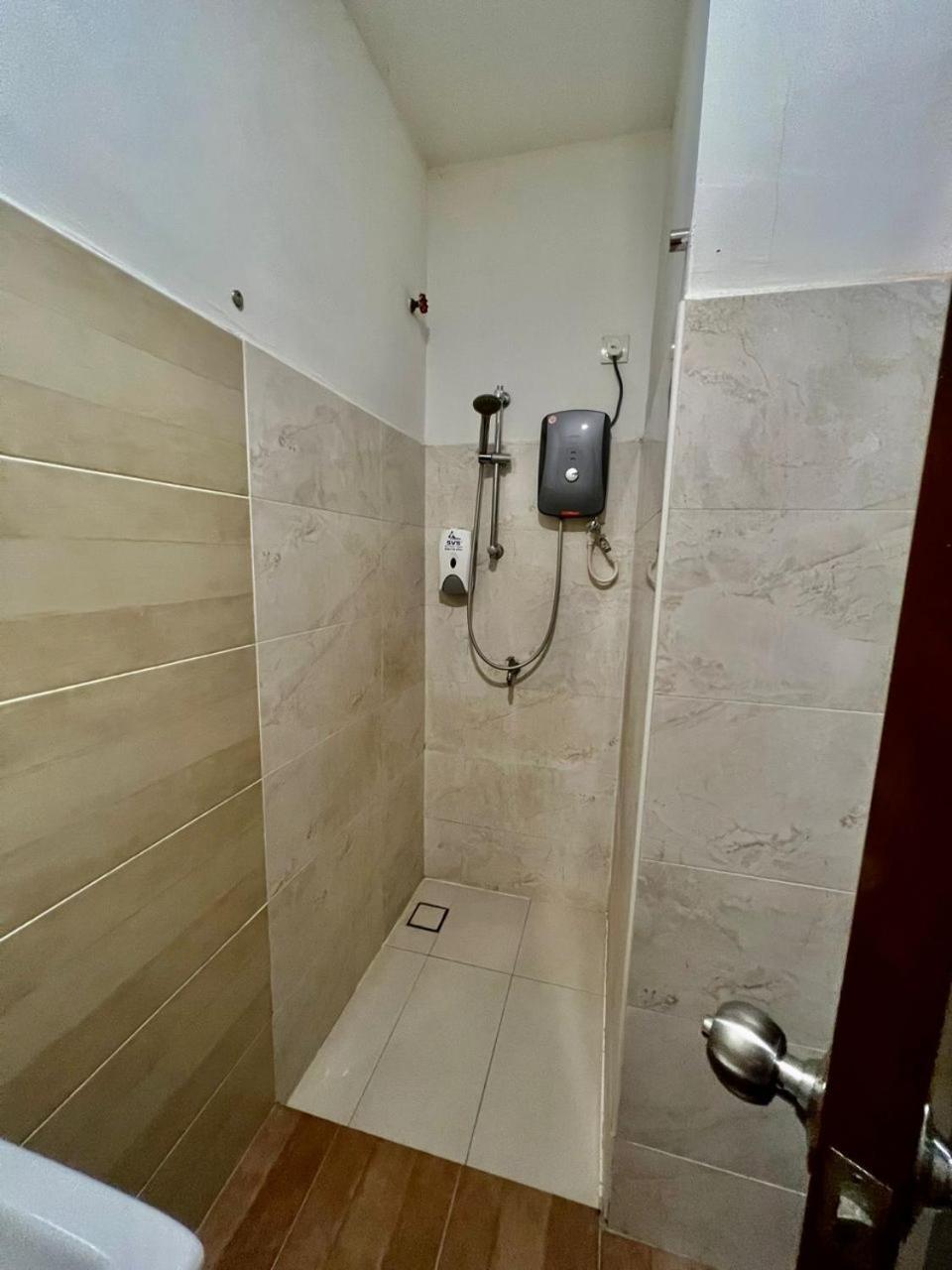 Golden Leaf Boutique Hotel Nusa Idaman Formerly Known As Ariana Hotel Johor Bahru Dış mekan fotoğraf